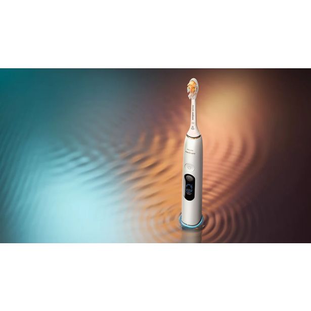 ELEKTRIČNA ZOBNA ŠČETKA SONICARE HX9212/81 DIAMONDCLEAN 9000