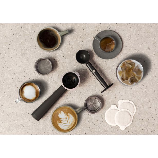 ESPRESSOKAVI APARAT E6EC1-6ST