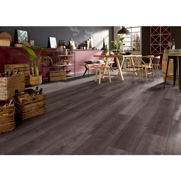 LAMINAT, 8MM, 32. RAZRED KRONOTEX EXQUISIT KASHMIR HRAST ČRNI D 6017