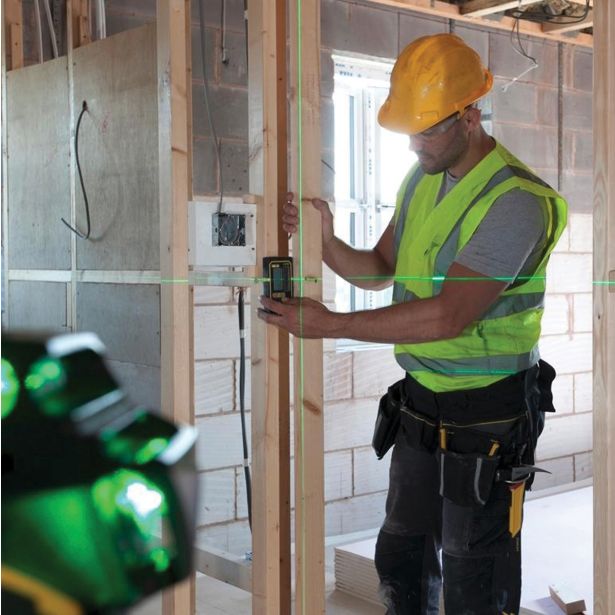 VEČNAMENSKI LASER STANLEY FATMAX FMHT1-77356