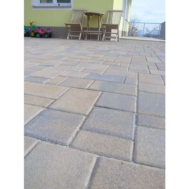 BETONSKI TLAKOVEC ZOBEC FORMA MIX OKER-ČRNA