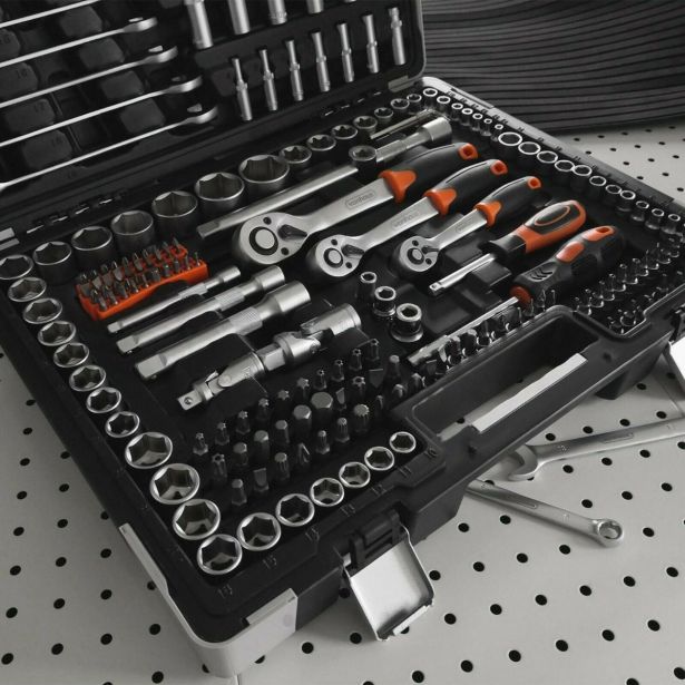 GARNITURA ORODJA VONHAUS SET ORODJA 215-DELNA
