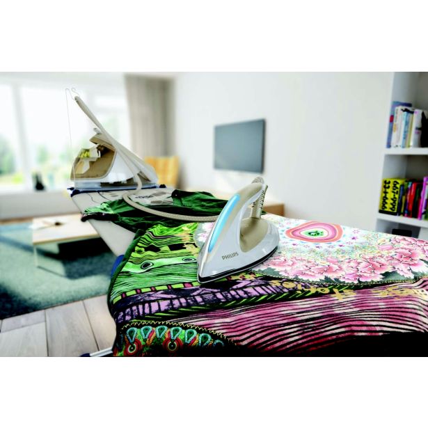 LIKALNA POSTAJA PHILIPS GC9642/60