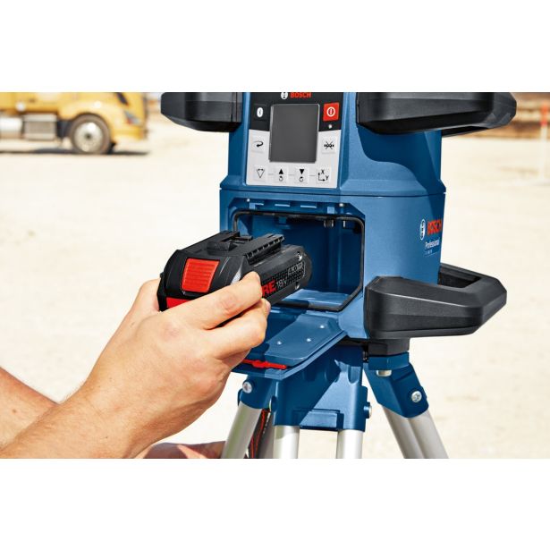 ROTACIJSKI LASER BOSCH GRL 600 CHV PROFESSIONAL Z LASERSKIM SPREJEMNIKOM LR 50 + RB 60 + WM 6