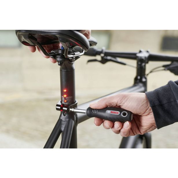 GRT VIJAČNIH NASTAVKOV BOSCH 44-DELNI HARD EXTRA ROČNI IZVIJAČ