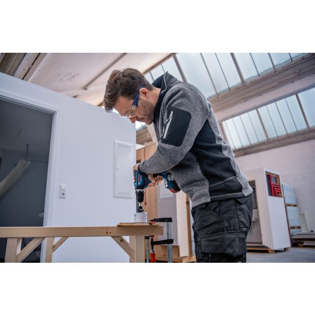 AKUMUL. UDARNI VRTALNIK BOSCH PROFESSIONAL GSB 18V-90 C KOVČEK