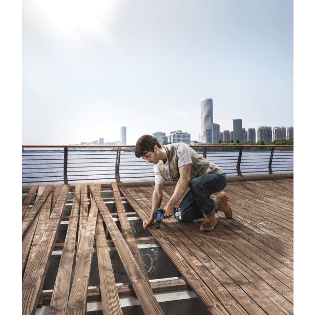 AKUMULATORSKI VRTALNIK BOSCH PROFESSIONAL GSR 18V-50 + SET PROMO X-LINE