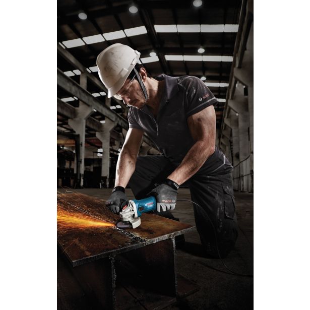 KOTNI BRUSILNIK BOSCH GWS 750 S (125 MM)