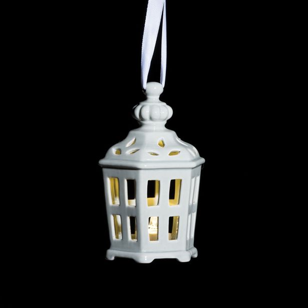 OKRASEK ZA JELKO GLOSSTYLE HIŠICA 11 CM SIVE BARVE Z LED LUČKO