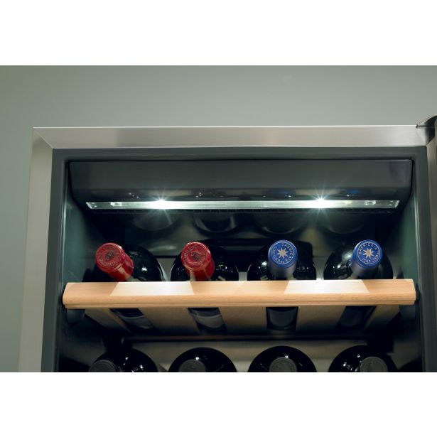 HLADILNA VITRINA LIEBHERR WKES 653