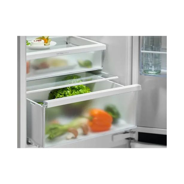 HLADILNIK IN ZAMRZOVALNIK ELECTROLUX ENT6ME18S