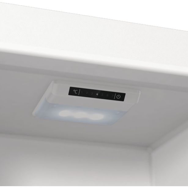 VGRADNI HLADILNIK Z ZAMRZOVALNIKOM GORENJE RKI517E4
