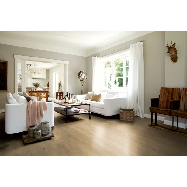 PLAVAJOČA PLUTA EGGER HOME COMFORT HRAST JACKSONVILLE NATUR EHC001 1292X193X8 MM