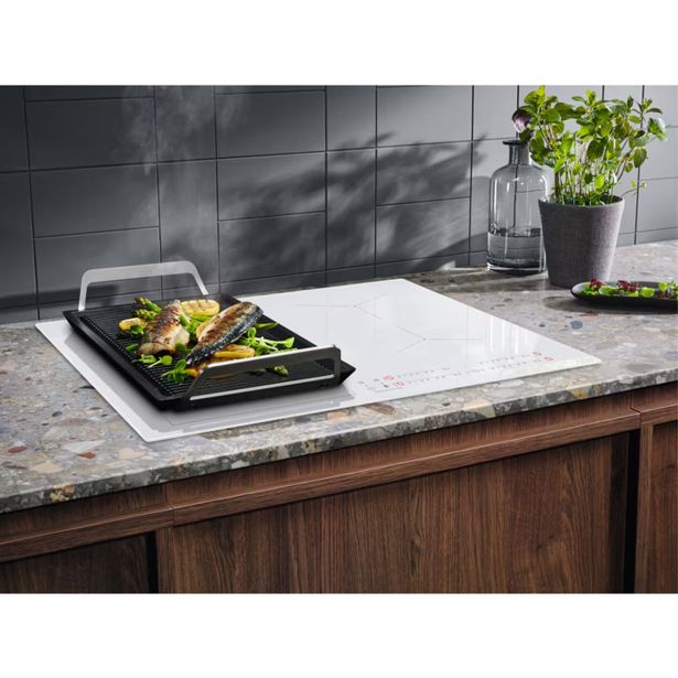 INDUKCIJSKA PLOŠČA ELECTROLUX EIV63440BW