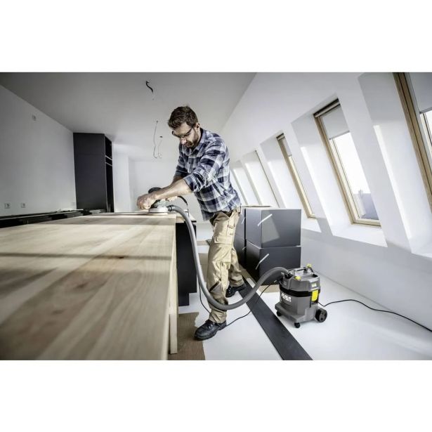 INDUSTRIJSKI SESALNIK ZA SUHO/MOKRO SESANJE KARCHER PROFESSIONAL NT 22/1 AP TE