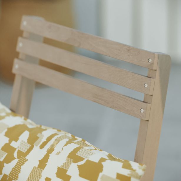 LESENA VRTNA GARNITURA NATERIAL SOLIS II MIZA 55X55 AKACIJA