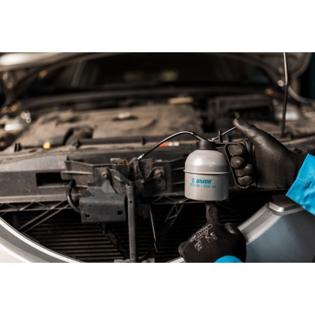 ORODJE PO NAROČILU UNIOR KANTICA ZA OLJE 500 ML ART. 1375/6