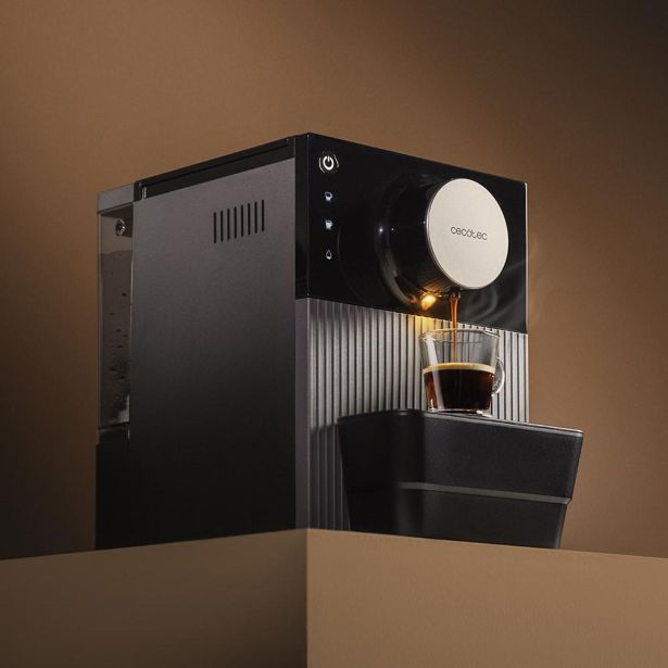 KAVNI APARAT CECOTEC CREMMAET CUBE