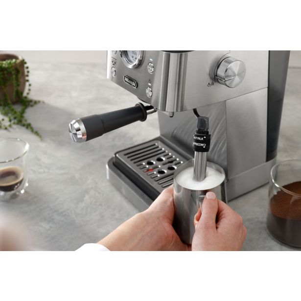 KAVNI ESPRESSO APARAT DELONGHI EM450.M