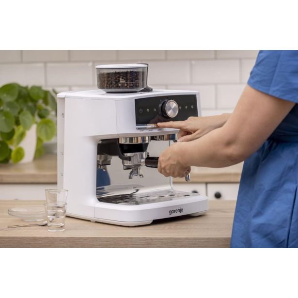 ESPRESSO KAVNI APARAT GORENJE GSACM20W