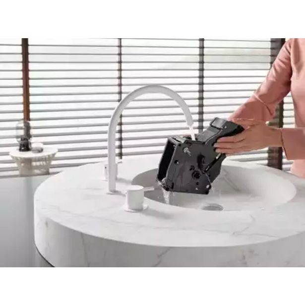 KAVNI ESPRESSO APARAT MIELE CM 5310 SILENCE