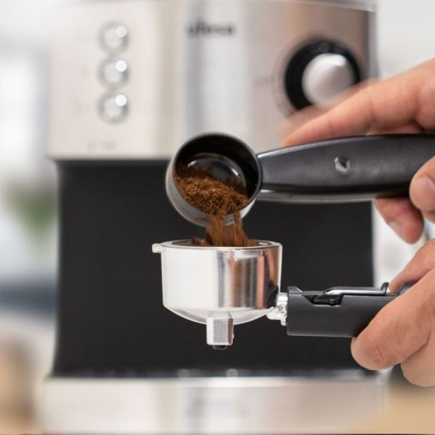 KAVNI ESPRESSO APARAT UFESA CE7240
