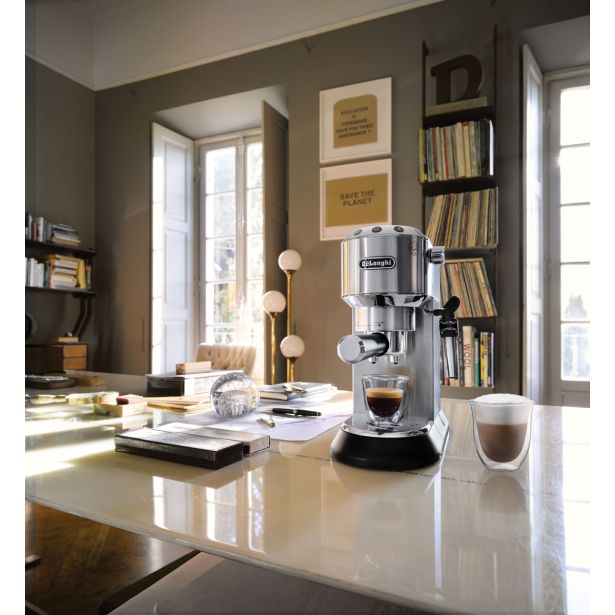 KAVNI ESPRESSO APARAT DELONGHI EC 685 M DEDICA STYLE