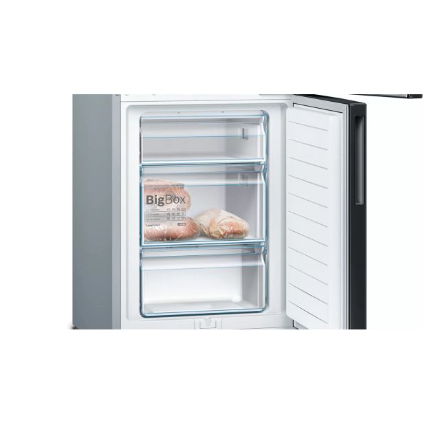 HLADILNIK IN ZAMRZOVALNIK BOSCH KGV36VBEAS