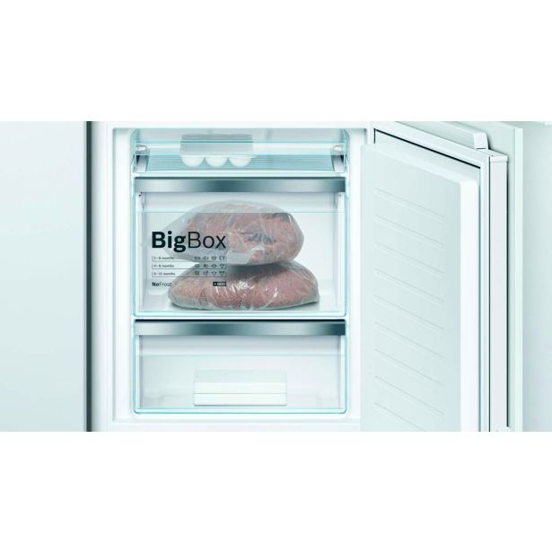 HLADILNIK IN ZAMRZOVALNIK BOSCH KIF86PF30