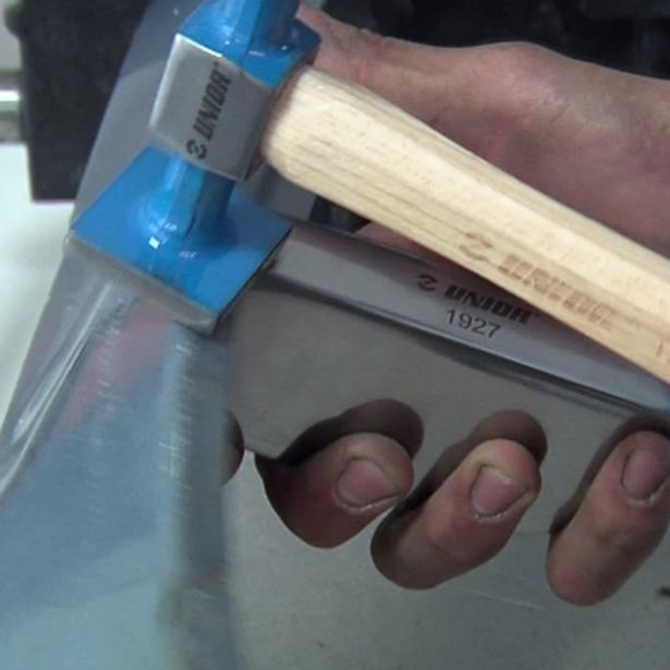 ORODJE ZA KLEPARJE UNIOR KLEPARSKO NAKOVALO ART. 1927