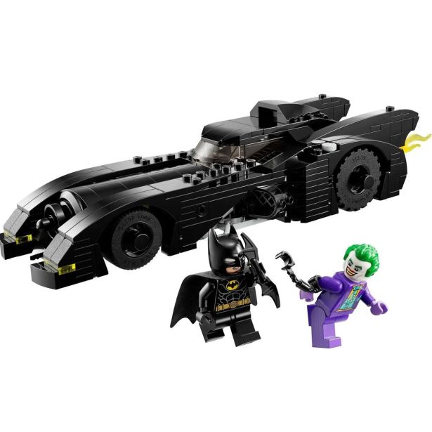 KOCKE LEGO BATMOBILE': LOV BATMANA' PROTI JOKERJU'