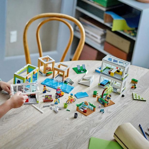 KOCKE LEGO CITY STANOVANJSKO POSL. 60365