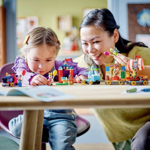 KOCKE LEGO DISNEY PRAZNIČNI VLAK 43212