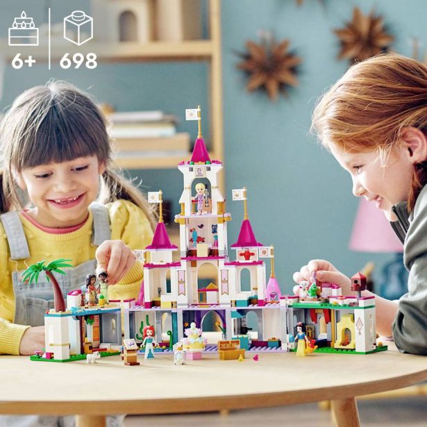 KOCKE LEGO DISNEY PRINCESS NAJBOLJŠI PUSTOLOVSKI GRAD 43205