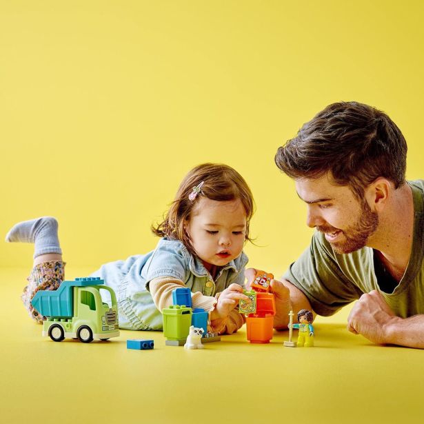 KOCKE LEGO 10987 DUPLO RECIKLIRAN TOVORNJAK