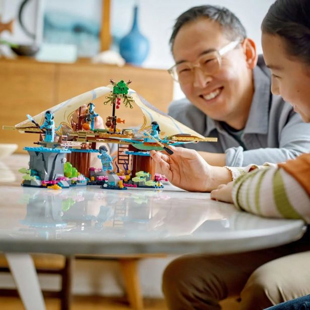 KOCKE LEGO KORALNI DOM METKAYIN