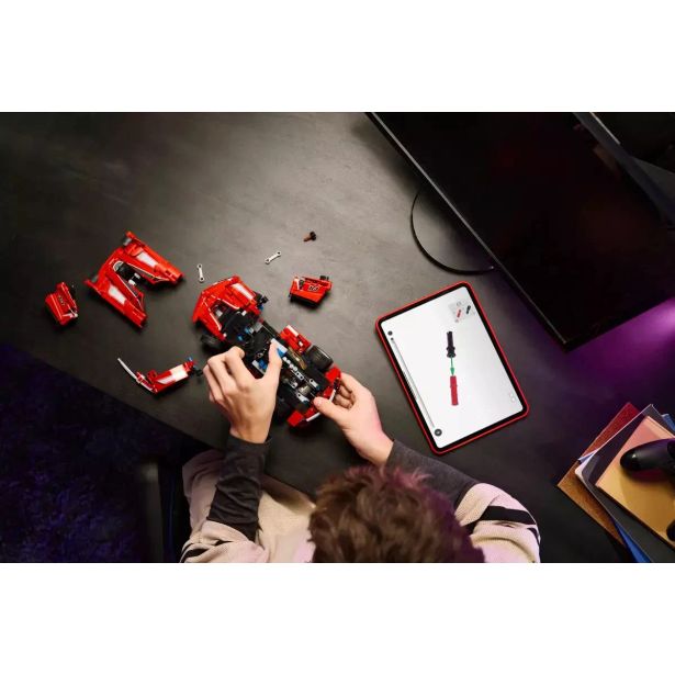 KOCKE LEGO TECHNIC 42212 FERRARI FXX K