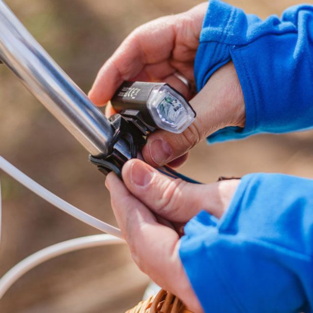 LUČ ZA KOLO FOREVER BLG-100 LED PREDNJA IN ZADNJA