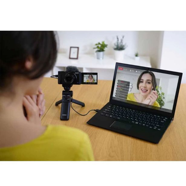 KOMPAKTNI FOTOAPARAT SONY ZV-1