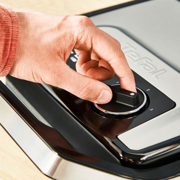 KONTAKTNI ŽAR TEFAL GC272D10