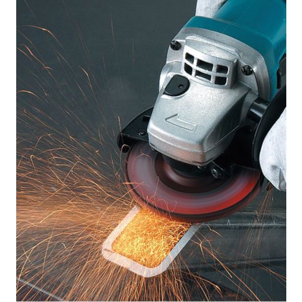 KOTNI BRUSILNIK MAKITA 9558HNG