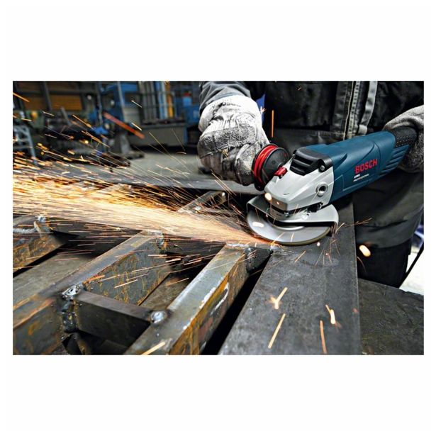 KOTNI BRUSILNIK BOSCH GWS 15-125 CIEH