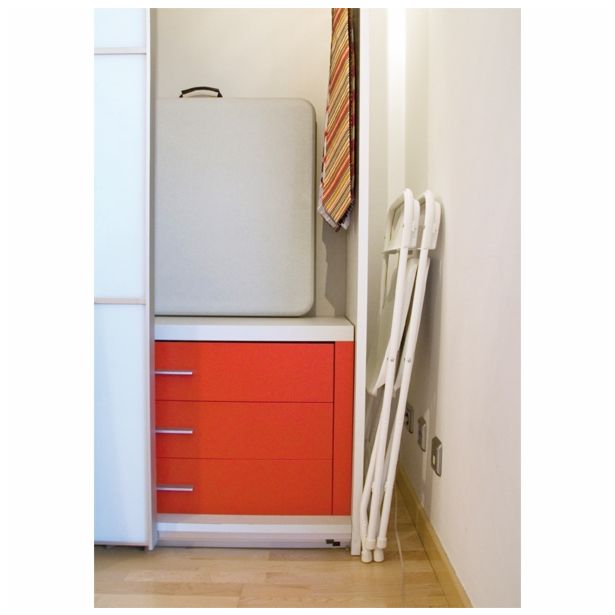 KOVINSKI STOL NEWSTORM ELLIOT ZLOŽLJIV, BEL