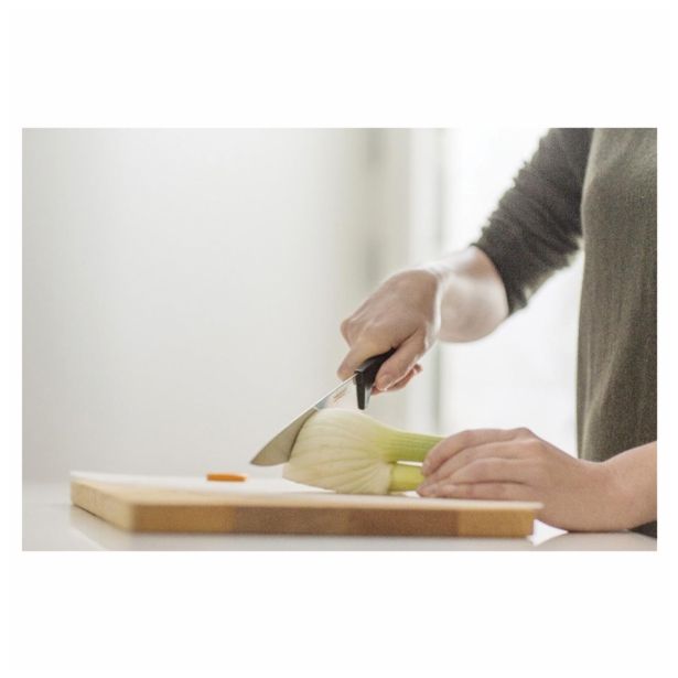 KUHINJSKI NOŽ FISKARS 20 CM KUHINJSKI FUNCTIONALFORM