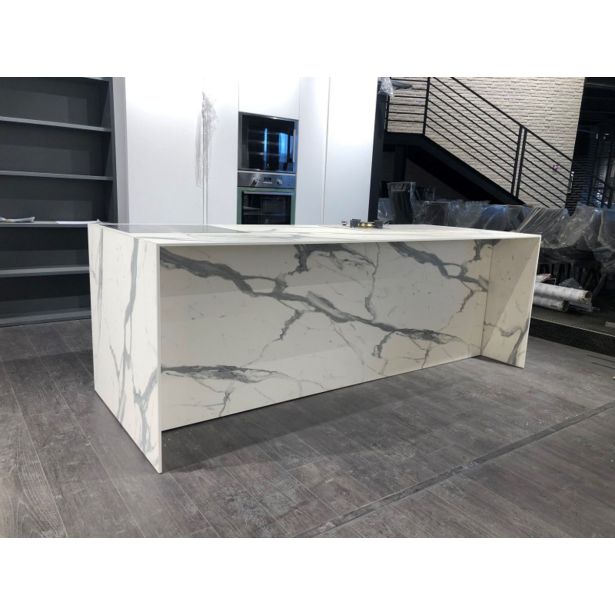 KUHINJSKI PULT MS VISCOM BELA 130 X 305 CM DEBELINA12MM
