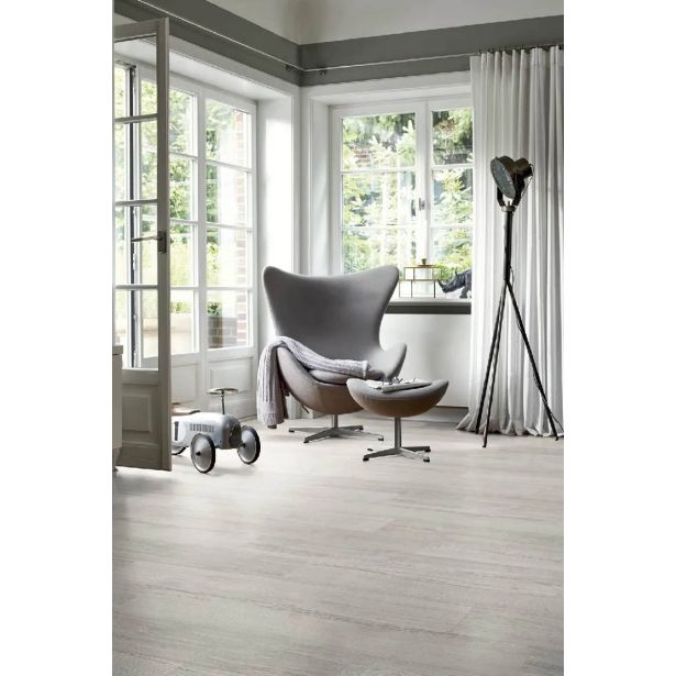 LAMINAT, 10MM, 32. RAZRED EGGER HOME CLASSIC SIVI ELVA HRAST EHL145
