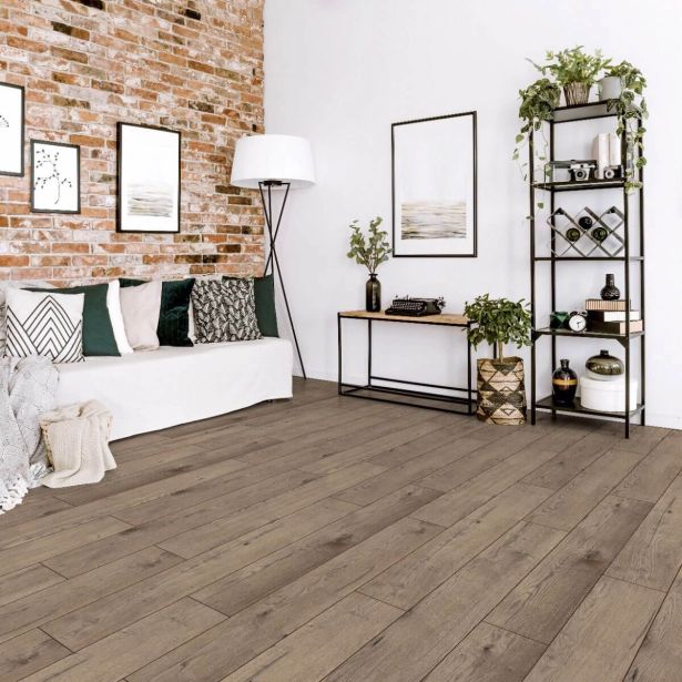 LAMINAT, 12MM, 33. RAZRED KRONOTEX ROBUSTO DESERT HRAST SIVI D 80722