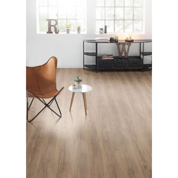 LAMINAT, 7.5MM, 33.RAZRED EGGER HOME CAPRI HRAST RJAV TEMEN