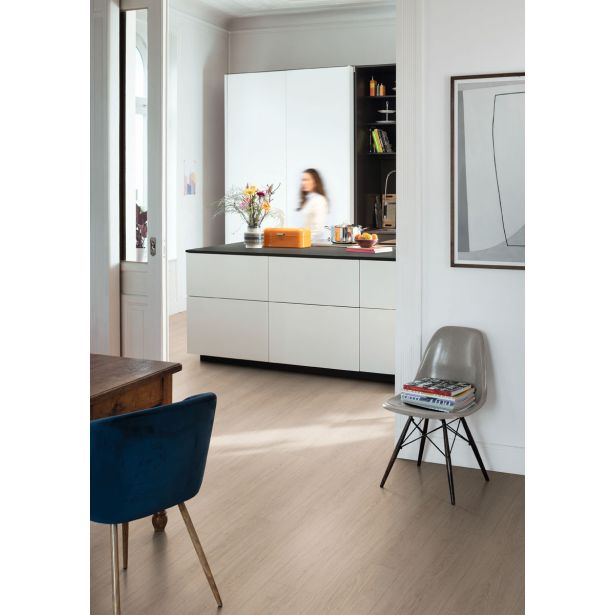 LAMINAT, 7.5MM, 33.RAZRED EGGER HOME VICTORIA HRAST SV. RJAV SREDNJI