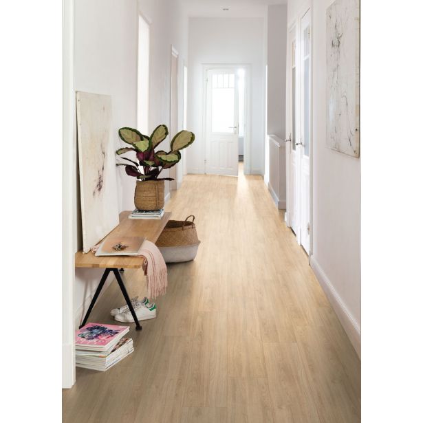 LAMINAT, 7MM, 31. RAZRED EGGER HOME CHARLOTTE HRAST NARAVEN SREDNJI